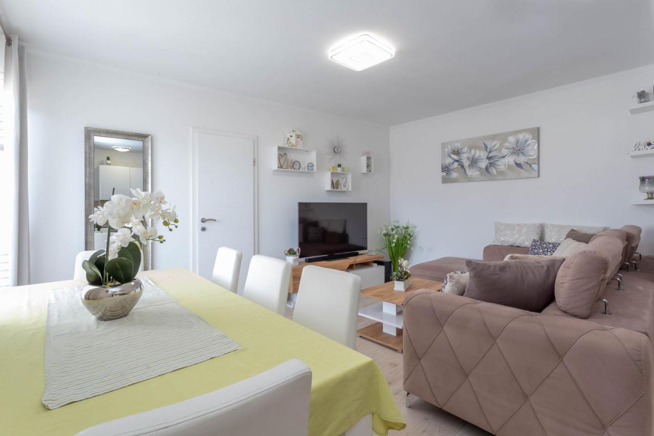 Apartments Edi - Zf Hvar Hvar Town Eksteriør billede